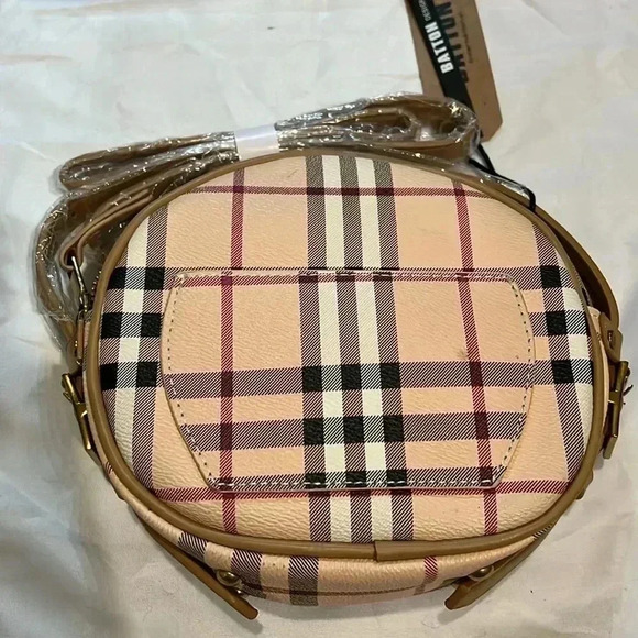 NWT Batton Design crossbody  purse - Picture 2 of 7